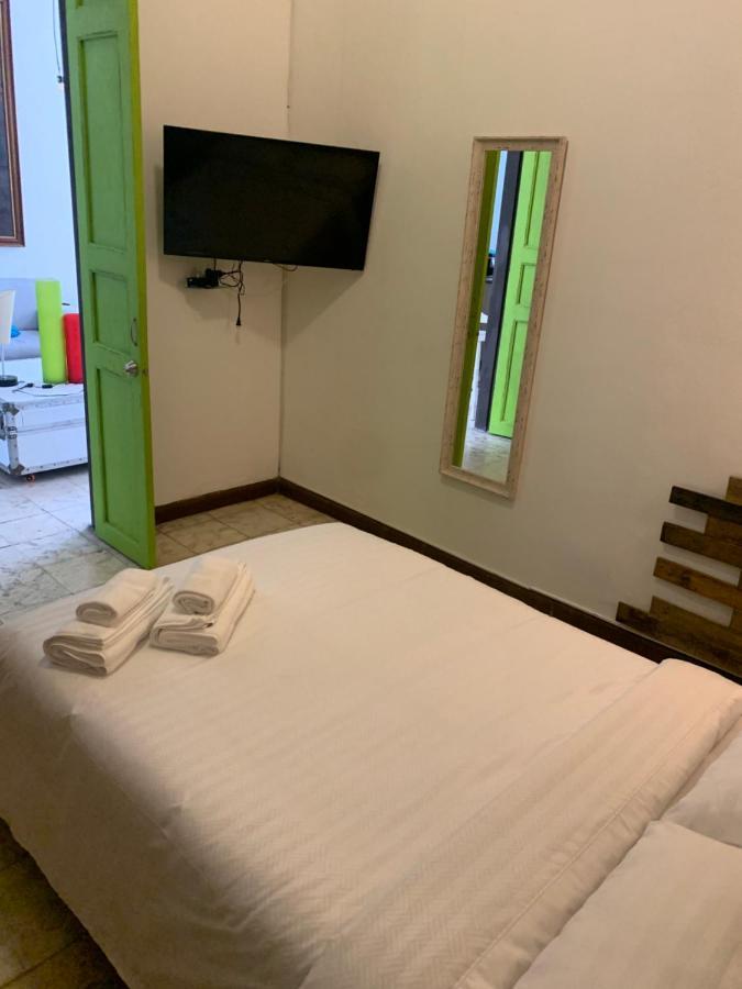 Casa Blanca San Antonio Hostal Boutique Кали Экстерьер фото