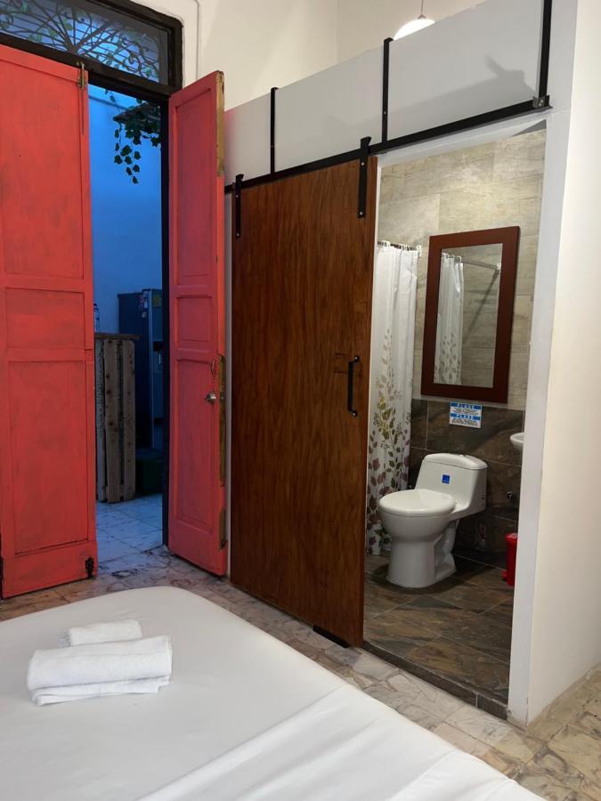 Casa Blanca San Antonio Hostal Boutique Кали Экстерьер фото