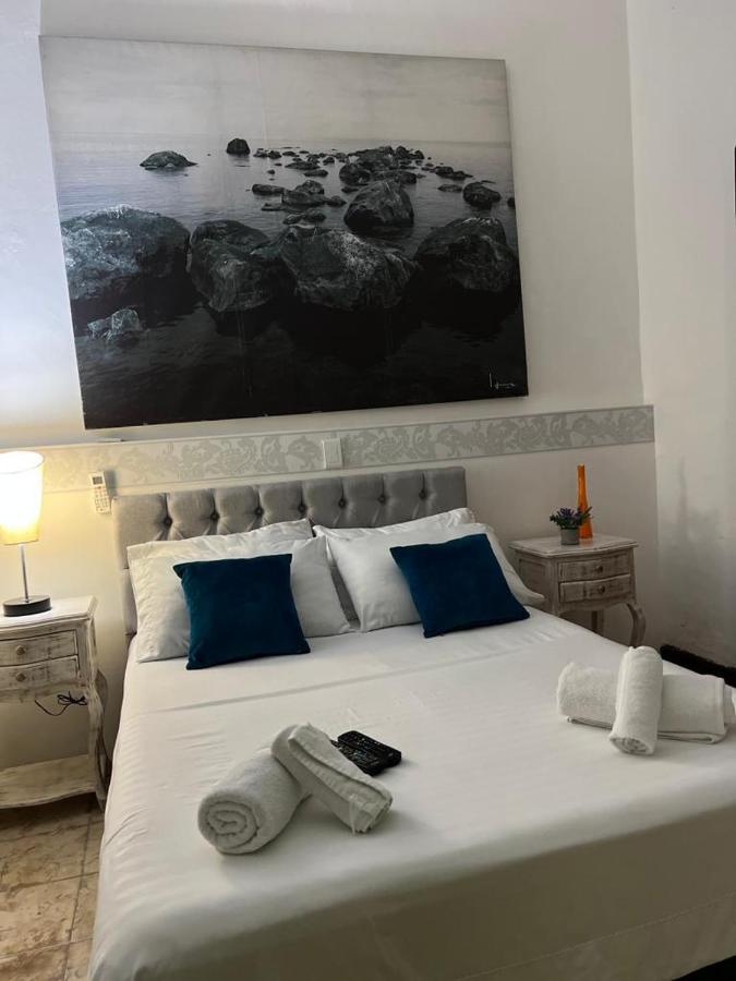 Casa Blanca San Antonio Hostal Boutique Кали Экстерьер фото