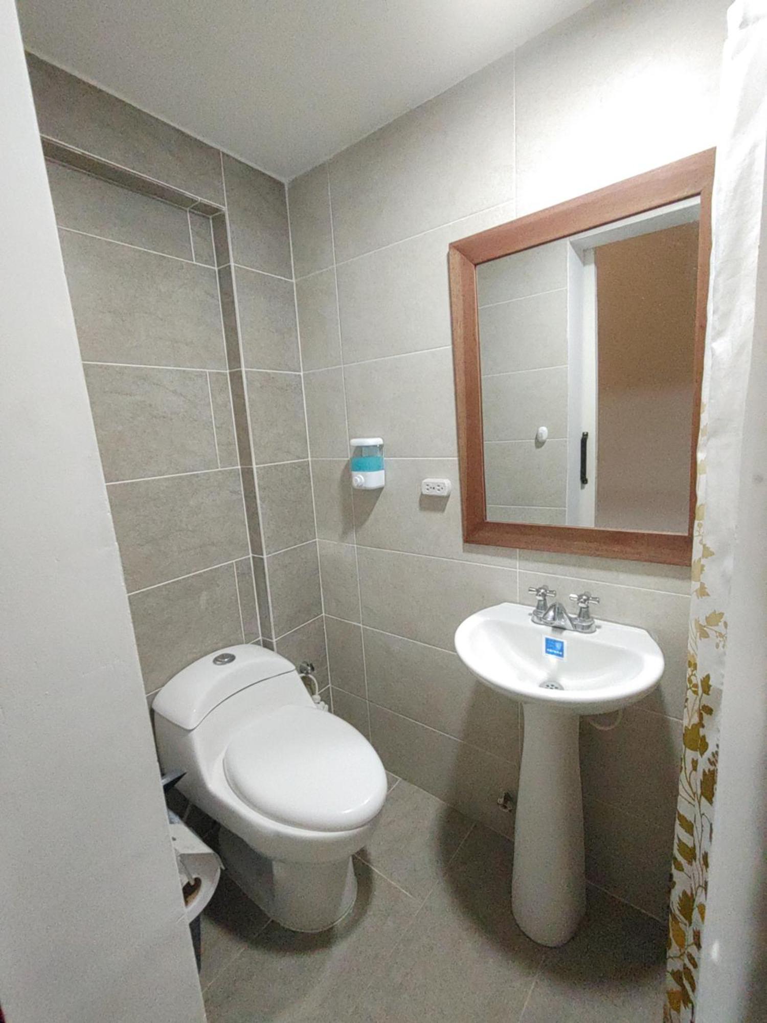 Casa Blanca San Antonio Hostal Boutique Кали Номер фото